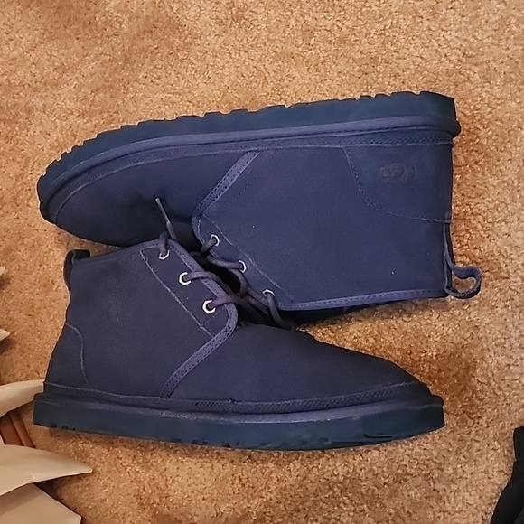 UGG Neumel Men's Boots - Picture 13 of 16